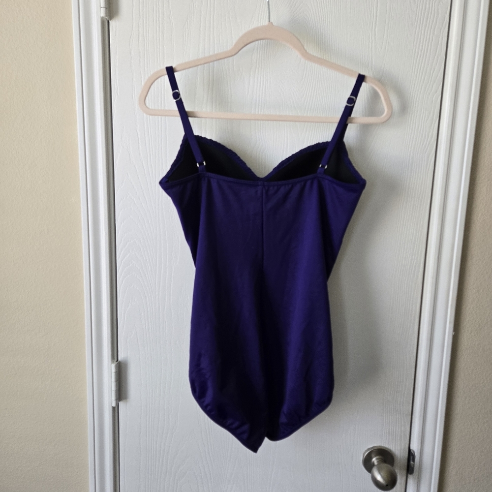 Miraclesuit Rialto One Piece - Picture 4 of 10